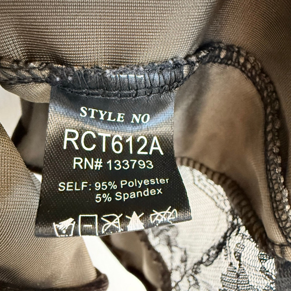 POL Women's Olive Burgundy Floral Velvet Lace Blouse Size Medium - Picture 7 of 7